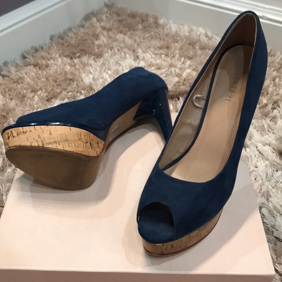 Forever 21 open toe platform heels. - Picture 3 of 3